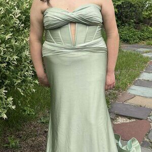 Chic Strapless Light Green Gown